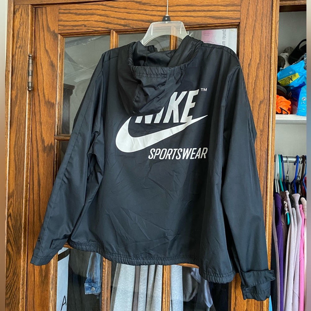 Nike Windbreaker- Cropped